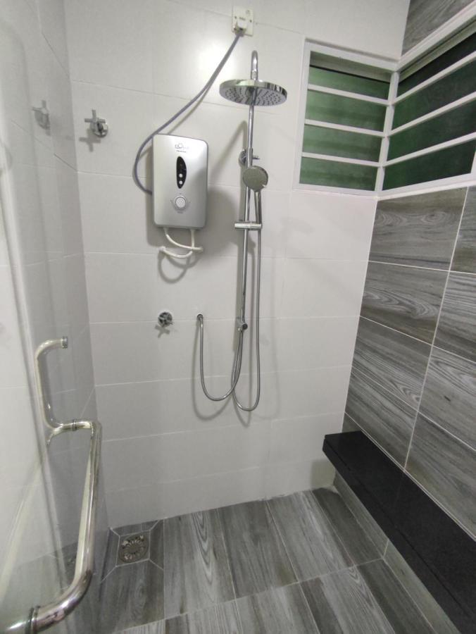 Rumah percutian Botani Near To Sunway Tambun Super Luxury Spacious Corner House *