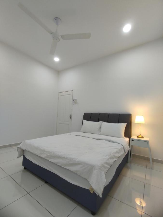 Botani Near To Sunway Tambun Super Luxury Spacious Corner House