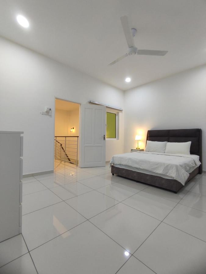 Botani Near To Sunway Tambun Super Luxury Spacious Corner House Rumah percutian Ipoh