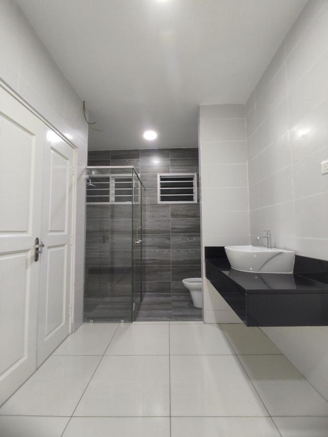 Botani Near To Sunway Tambun Super Luxury Spacious Corner House Ipoh