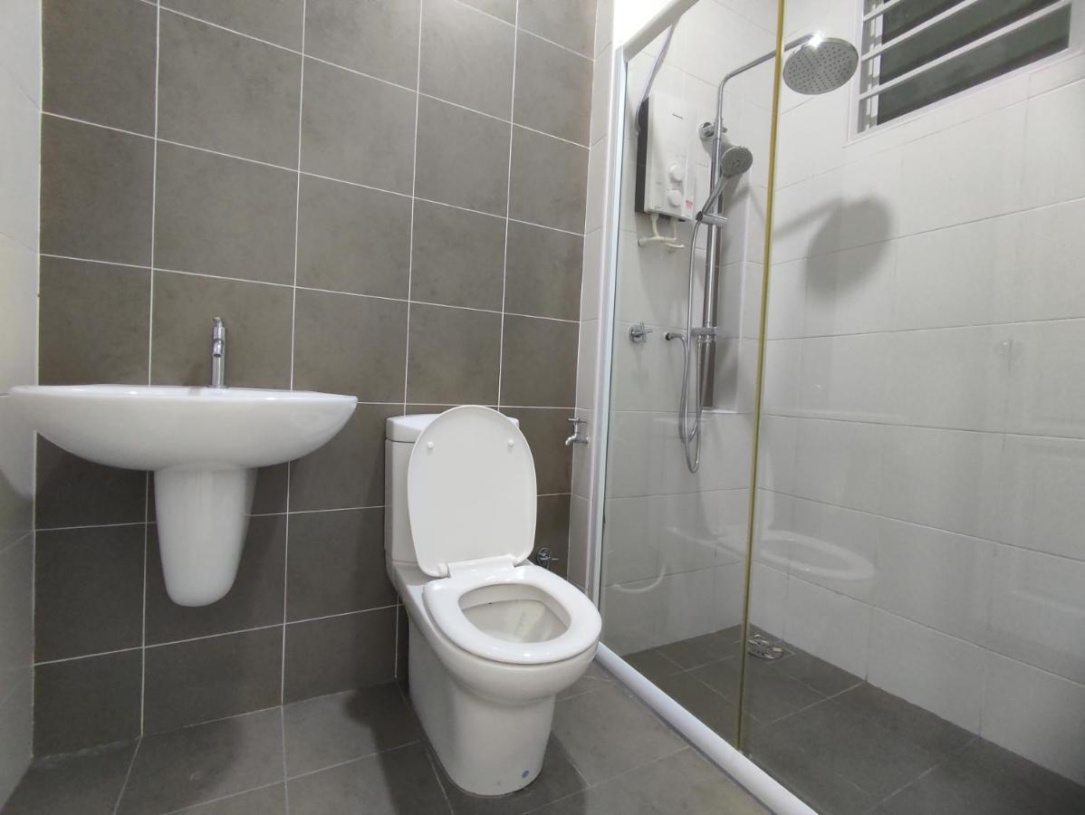 Botani Near To Sunway Tambun Super Luxury Spacious Corner House